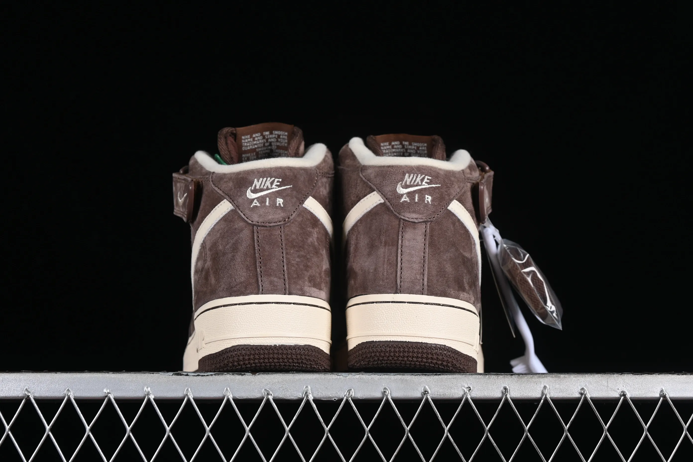 All categories Nk Air Force 1 Air Force series Nk Air Force 1 Mid Air Force mid-top Nk Air Force 1'07 Mid QS Brown Air Force One mid-top casual sneakers DM0107-200